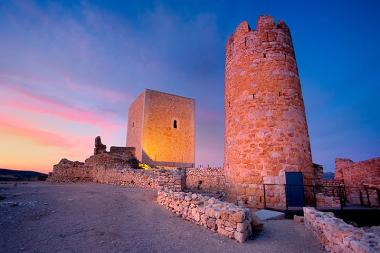 Visita la Ulldecona cultural, el castell medieval i les pintures rupestres